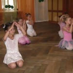 Spielerisches Tanzen im Familienzentrum, Mai 2015