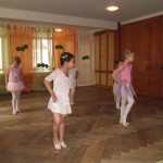Spielerisches Tanzen im Familienzentrum, Mai 2015