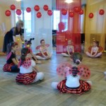 Spielerisches Tanzen im Familienzentrum, Mai 2015