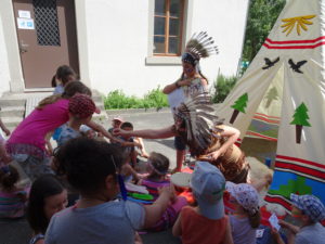Tag des Kindes 2018: Indianerdorf in Familienzentrum Bezirk Affoltern