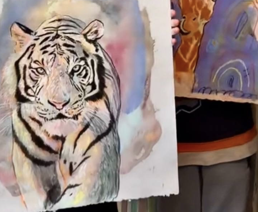 <h3>Aquarell-Workshop für Kindern ab 7 Jahren</h3>
<h3><img class="alignright wp-image-33901 " src="https://familienzentrum-bezirk-affoltern.ch/wp-content/uploads/2025/08/Logo-Artdi-300x297.png" alt="Logo artdi" width="201" height="199" /></h3>
In diesem kreativen Workshop tauchen die Kinder in die bunte Welt der Aquarellmalerei ein. Gemeinsam lernen wir verschiedene Techniken mit Wasserfarben kennen und malen wunderschöne Tiermotive - von süssen Waldtieren bis zu fantasievollen eigenen Kreationen.

Der Kreativität sind keine Grenzen gesetzt!

Dieser Workshop fördert nicht nur die Kreativität, sondern stärken auch Selbstvertrauen, Feinmotorik und Teamgeist.

Alles mit ganz viel Freude und Spass!

&nbsp;

<a href="https://familienzentrum-bezirk-affoltern.ch/wp-content/uploads/2025/12/Flyer_Kinderkreativkurse_Aquarell_Tier_1Sem_2026.pdf" target="_blank" rel="noopener">Flyer herunterladen</a>

<img class="aligncenter wp-image-34904 " src="https://familienzentrum-bezirk-affoltern.ch/wp-content/uploads/2025/12/Kinderkreativkurse-Aquarell.png" alt="Kinderkreativkurse Aquarell" width="504" height="416" />

&nbsp;